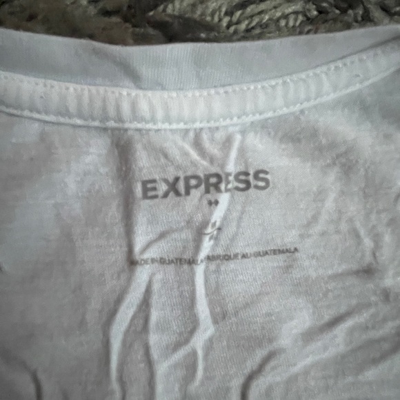 Express Tank Tops (3) - Picture 4 of 10